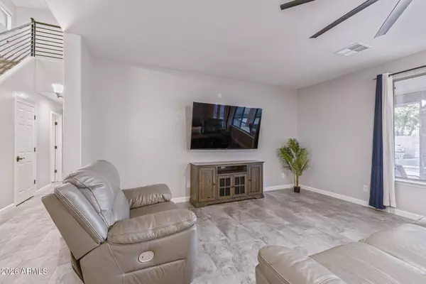 2500 E MILKY Way, Gilbert, AZ 85295