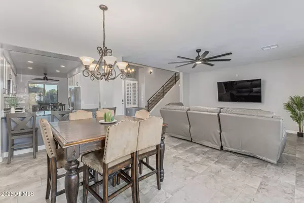 2500 E MILKY Way, Gilbert, AZ 85295