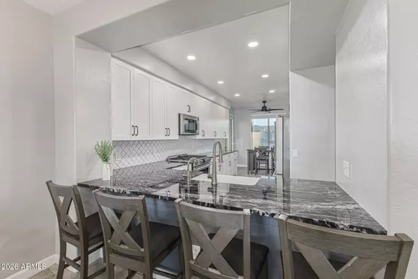 2500 E MILKY Way, Gilbert, AZ 85295