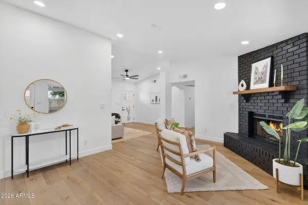 1327 W HIGHLAND Street, Chandler, AZ 85224