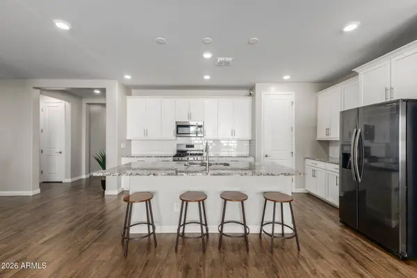 554 W RAINBOW BRIDGE Lane, San Tan Valley, AZ 85140