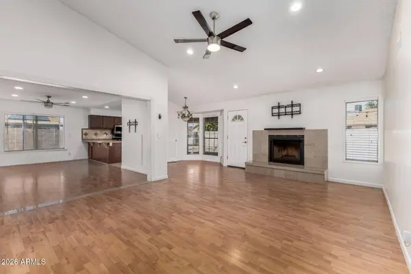3850 W BLUEFIELD Avenue, Glendale, AZ 85308