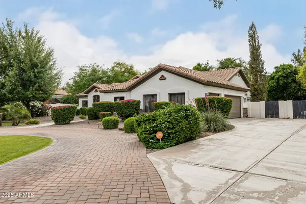 300 S BANNING Court, Gilbert, AZ 85296