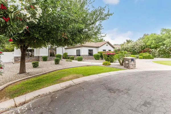 300 S BANNING Court, Gilbert, AZ 85296