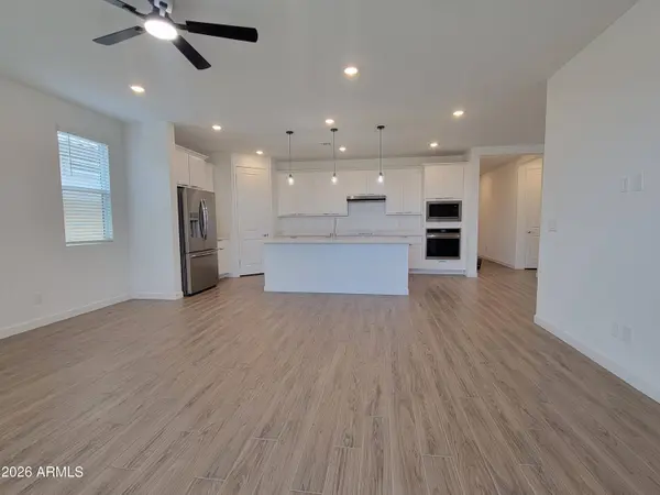2152 W Rutledge Avenue, Apache Junction, AZ 85120