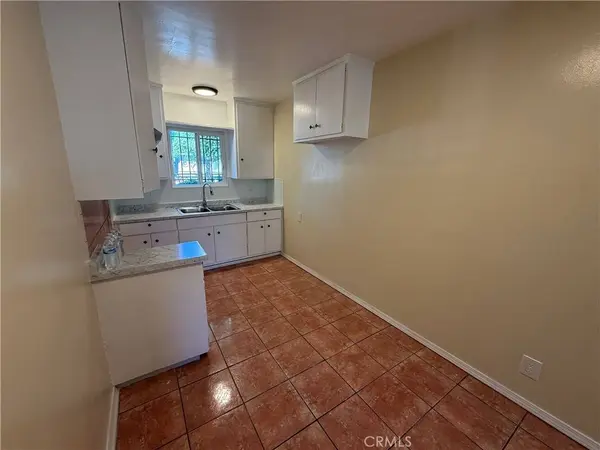 1805 S Rimpau, Los Angeles, CA 90019