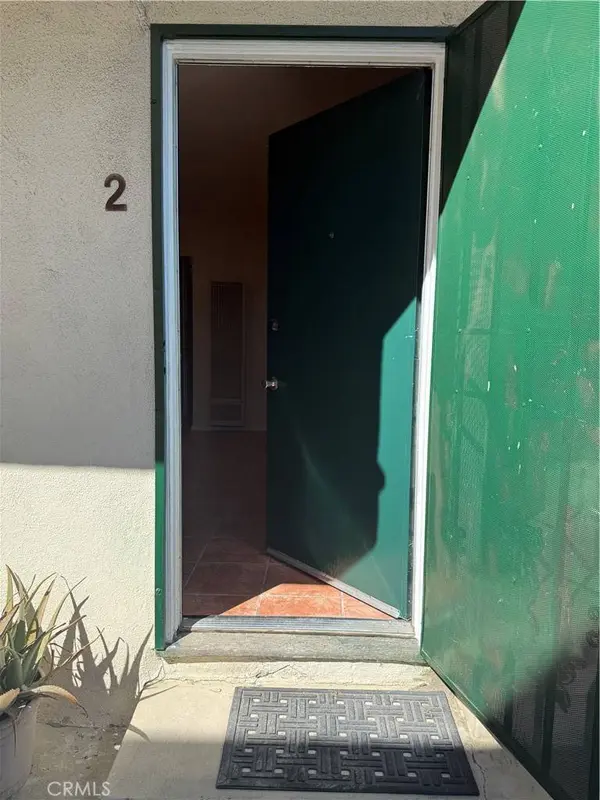 1805 S Rimpau, Los Angeles, CA 90019