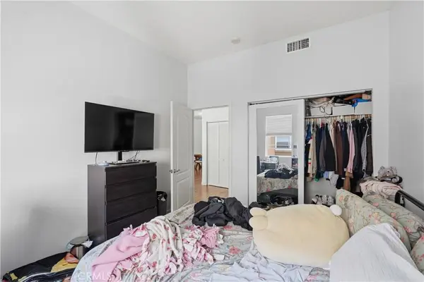 917 S New Hampshire, Los Angeles, CA 90006