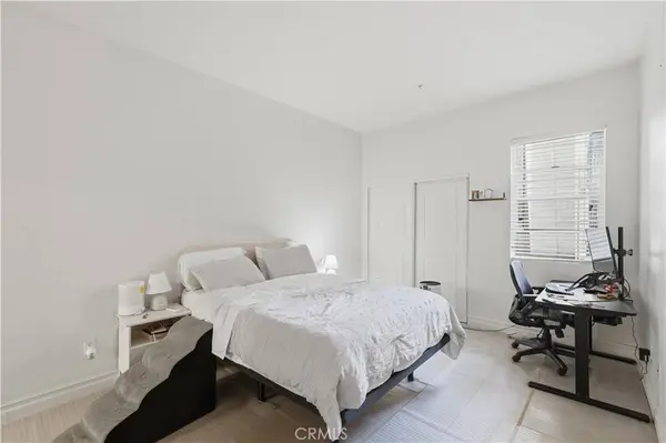 917 S New Hampshire, Los Angeles, CA 90006