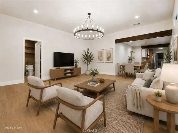 3432 Larissa, Los Angeles, CA 90026