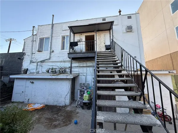 5324 S Hoover, Los Angeles, CA 90037