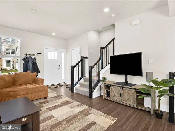 2324 WOODLANDS, Baltimore, MD 21244