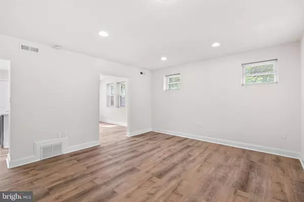 4145 FAIRFAX RD, Baltimore, MD 21216