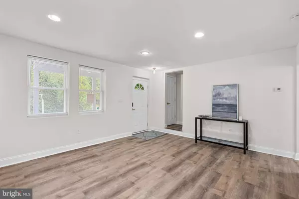 4145 FAIRFAX RD, Baltimore, MD 21216