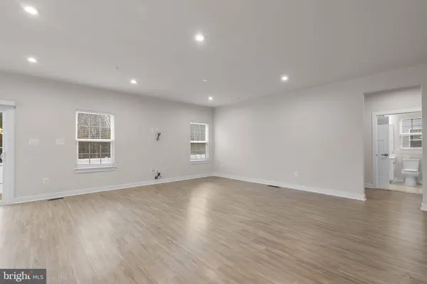 2569 SKEETER CT, Waldorf, MD 20603