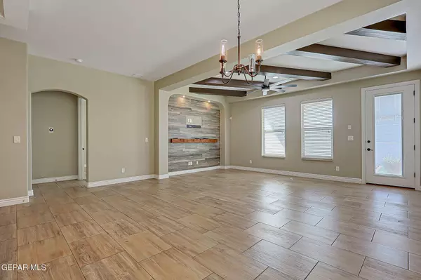 1029 SHIELDS ST, El Paso, TX 79928