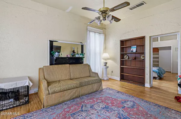 1517 Yandell #A&B, El Paso, TX 79902