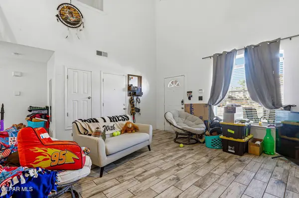 12444 SOMBRA GRANDE DR, El Paso, TX 79938