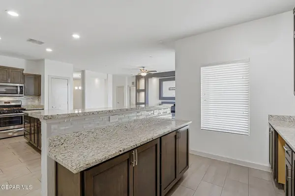 3072 RED VELVET PL, El Paso, TX 79938