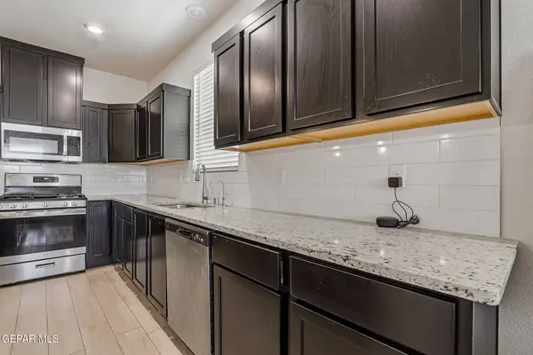1661 Tony Harper ST, Horizon City, TX 79928