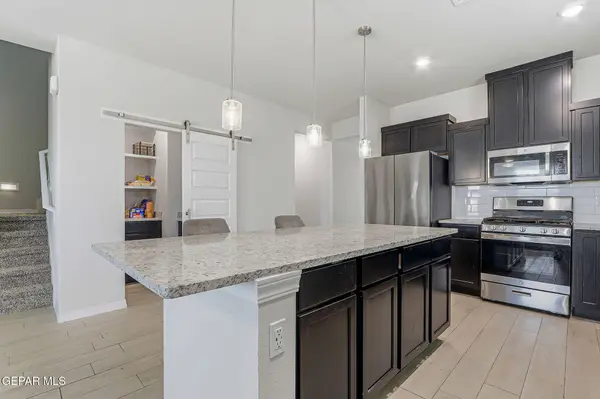 1661 Tony Harper ST, Horizon City, TX 79928
