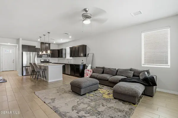 1661 Tony Harper ST, Horizon City, TX 79928