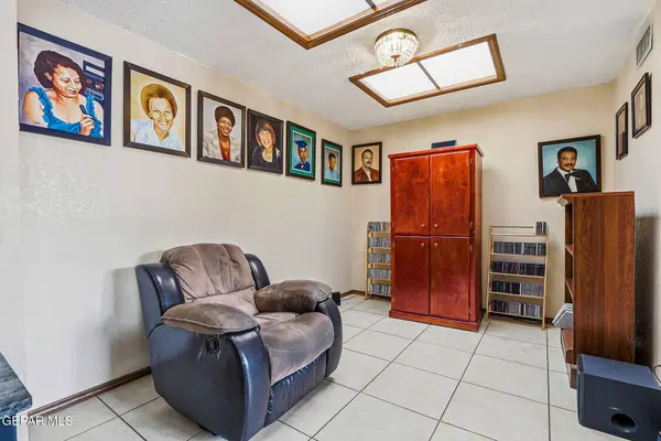 4520 MAJ SPRAGUE AVE, El Paso, TX 79924