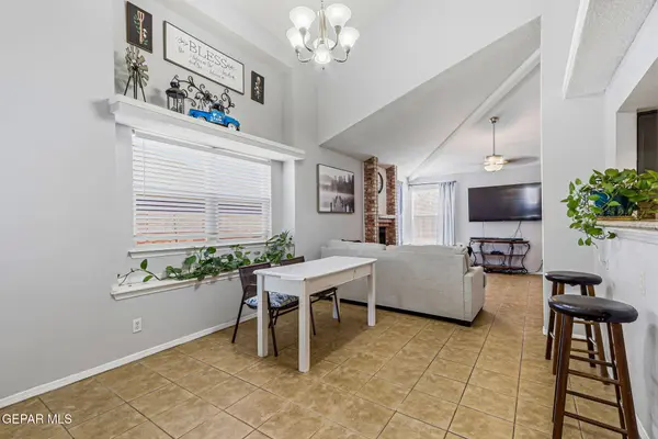 11050 GOLDEN POND DR, El Paso, TX 79934