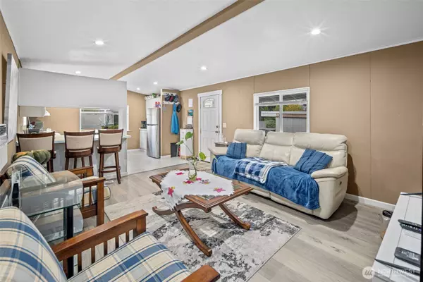 8314 144th AVE E, Puyallup, WA 98372