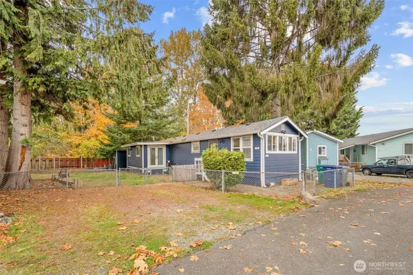 1645 S 272nd ST #13, Federal Way, WA 98003