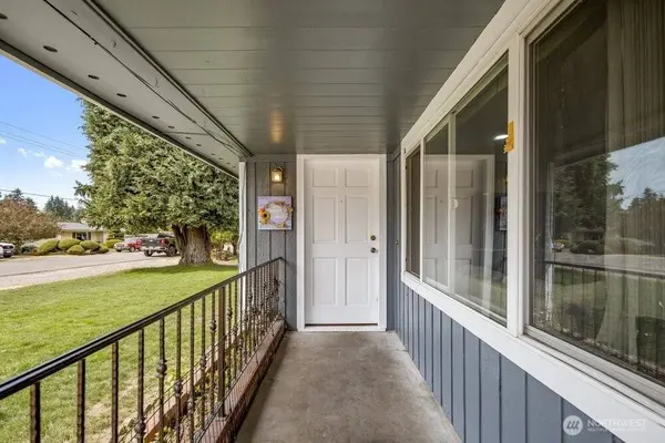 2406 NE 24th ST, Renton, WA 98056