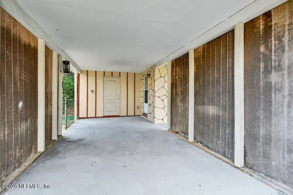 6886 TOM THUMB DR, Jacksonville, FL 32210