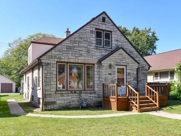 2935 N 85th St, Milwaukee, WI 53222