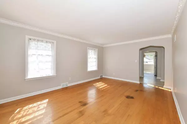 2935 N 85th St, Milwaukee, WI 53222