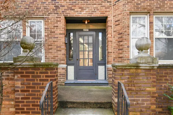 4907 W Vine St, Milwaukee, WI 53208