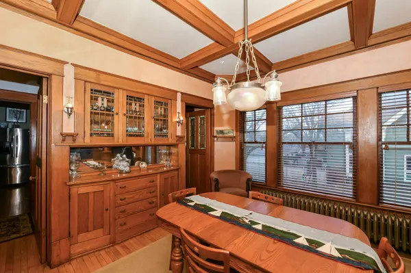 4907 W Vine St, Milwaukee, WI 53208