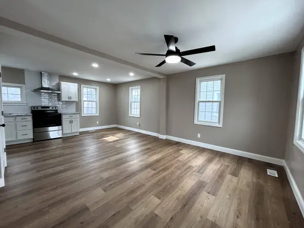 4370 N 25th St, Milwaukee, WI 53209