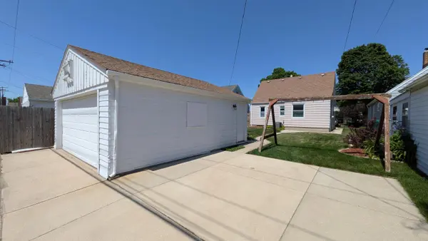 9435 W Lisbon Ave, Milwaukee, WI 53222