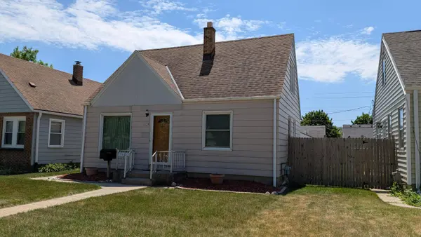 9435 W Lisbon Ave, Milwaukee, WI 53222