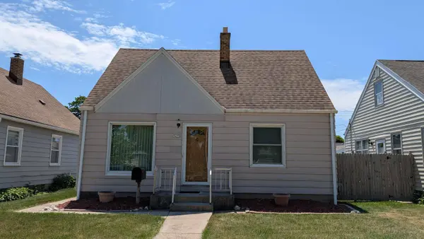 9435 W Lisbon Ave, Milwaukee, WI 53222