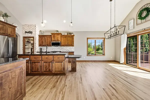 7306 S Stone Hedge Dr, Franklin, WI 53132