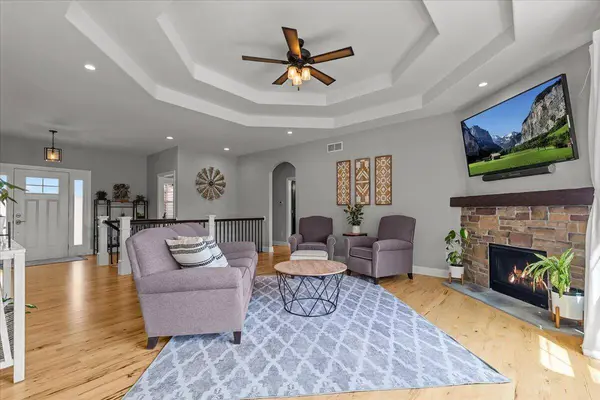 14018 N Davis Rd, Mequon, WI 53097