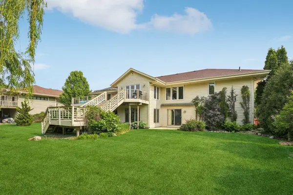 3426 W Links Dr, Franklin, WI 53132