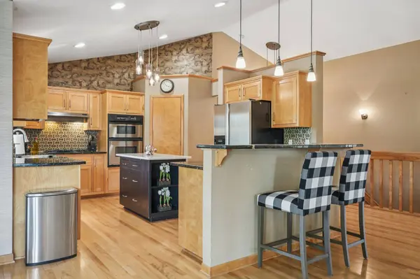 3426 W Links Dr, Franklin, WI 53132