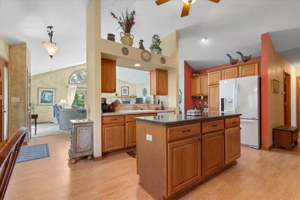 N161W19121 Oakland Dr, Jackson, WI 53037