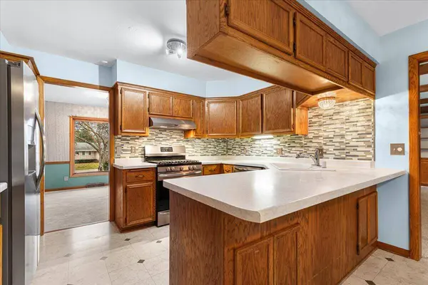 7525 N Redwood Rd, Glendale, WI 53209