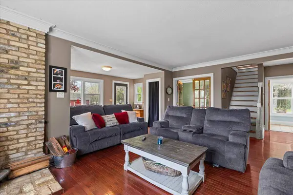 W301N9546 O Neil Rd, Merton, WI 53029