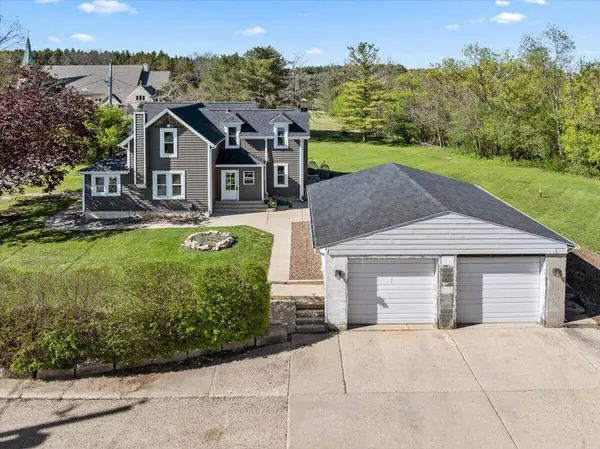 W301N9546 O Neil Rd, Merton, WI 53029