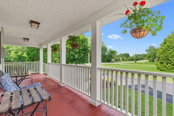 N104W16269 Donges Bay Rd, Germantown, WI 53022