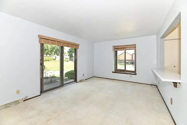 4293 W College Ave, Franklin, WI 53221